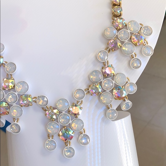 J. CREW Crystal Chandelier Necklace 🌸🌺🌸🌺 - Picture 3 of 8